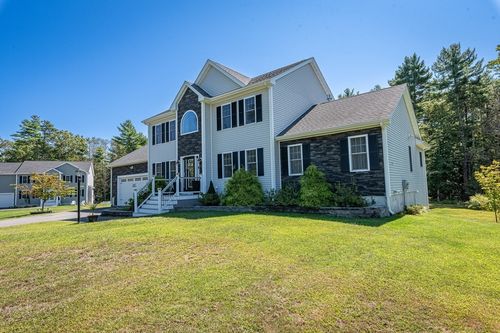 264 Collins Corner Rd, Dartmouth, MA, 02747-1300 | Card Image