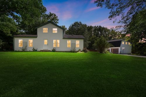22133 W North Ave, Antioch, IL, 60002-8804 | Card Image