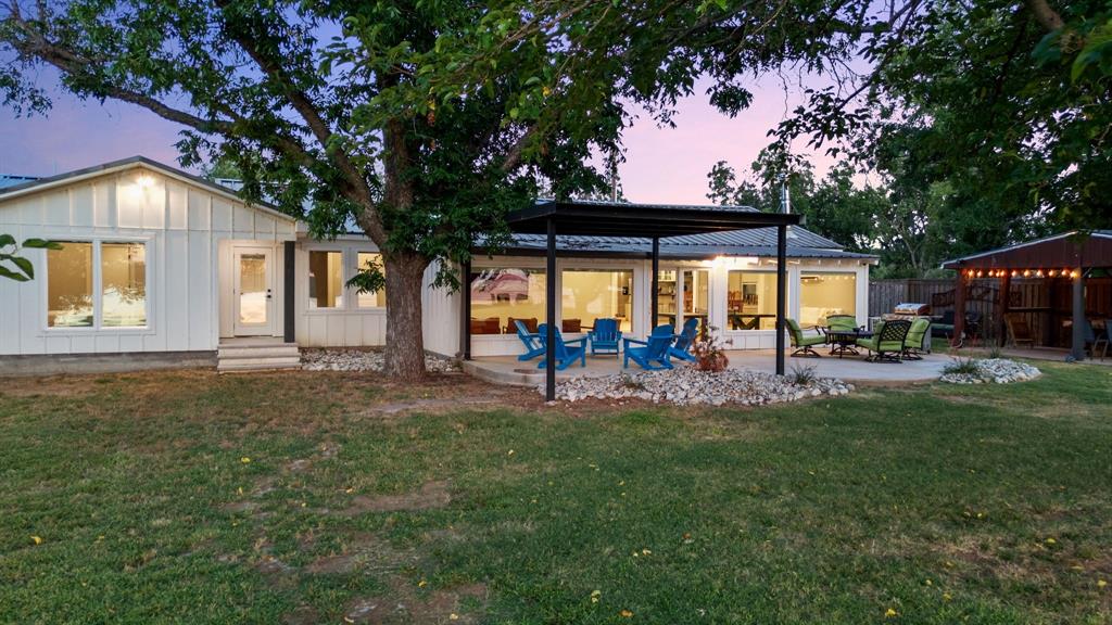 Willow Rd, Graford, TX 76449