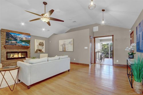 1787 Madison Ave, N Bellmore, NY, 11710-2628 | Card Image