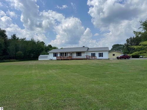 2996 Henderson Lake Rd, Prescott, MI, 48756-9697 | Card Image