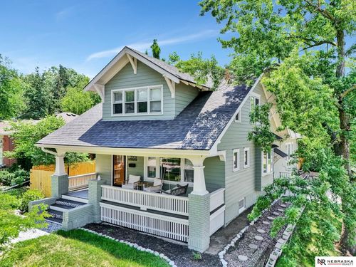 2201 Woodscrest Ave, Lincoln, NE, 68502-3960 | Card Image