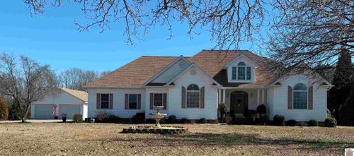 203 Mckenzi Park Dr, Benton, KY, 42025-6643 | Card Image