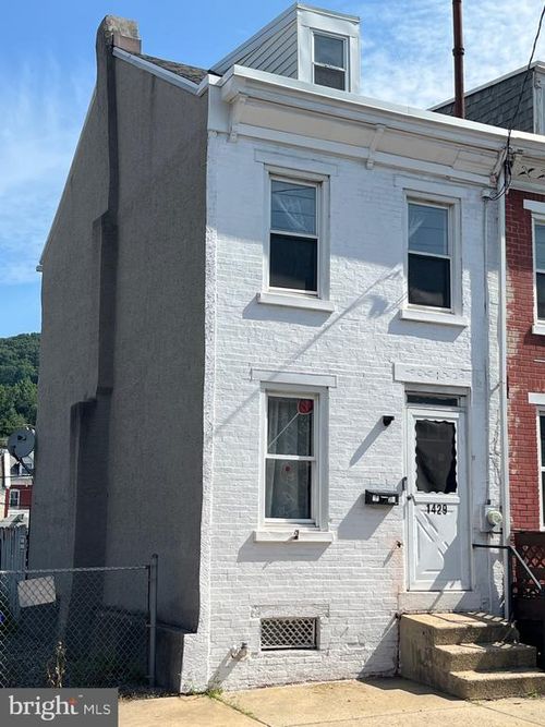 1429 Cotton St, READING, PA, 19602-2115 | Card Image