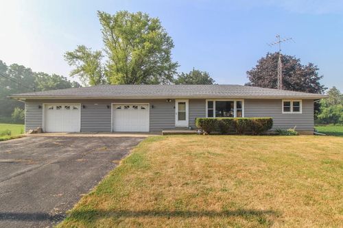 W3335 Gruennert Street, Jefferson, WI, 53137 | Card Image