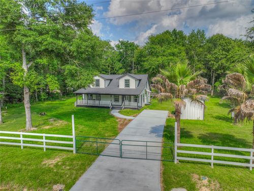 420 Oak Forest Dr, Shepherd, TX, 77371-3188 | Card Image
