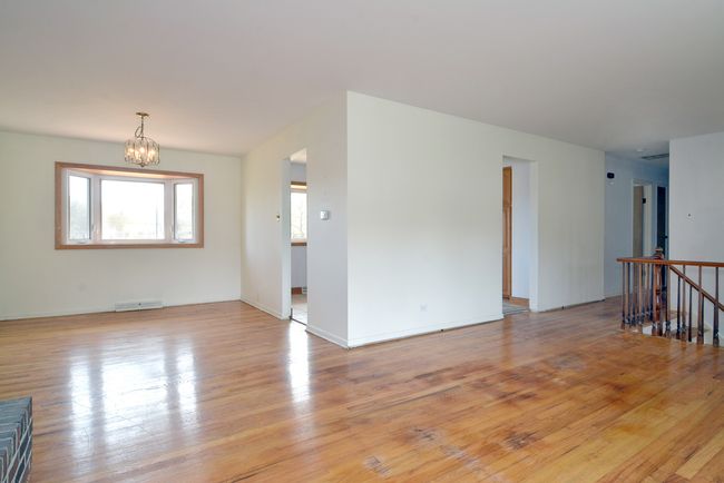 Wide open to the dining room. You can really stre | Image 7