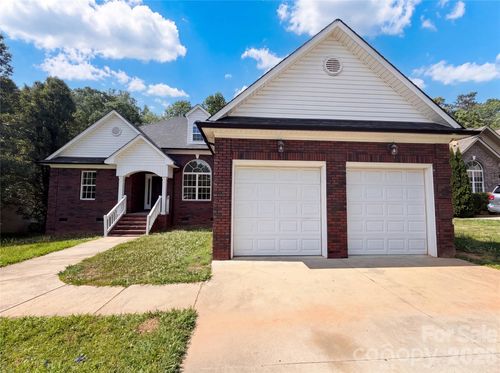 301 River Birch Cir, Mooresville, NC, 28115-5764 | Card Image
