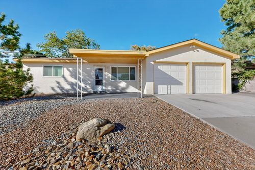 8801 Avenales Ave Ne, Albuquerque, NM, 87111-2314 | Card Image