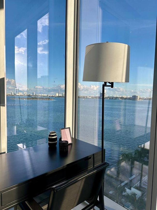 UNIT-803 - 700 Ne 26 Th Ter, Condo with 2 bedrooms, 2 bathrooms and null parking in Miami FL | Image 10