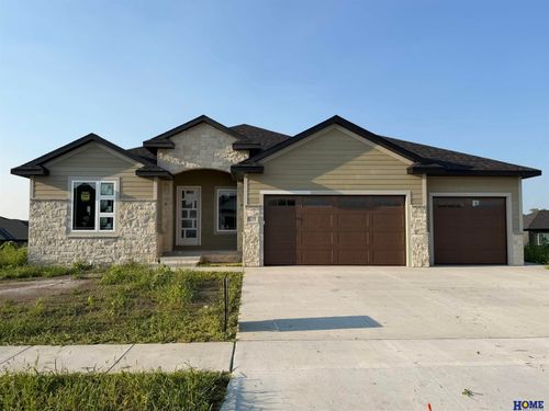 8720 Honeybee Ln, Lincoln, NE, 68526-9271 | Card Image