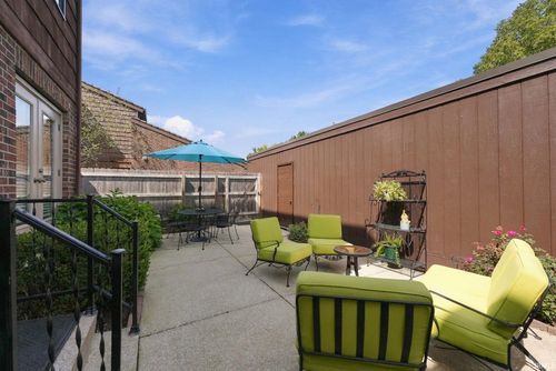 6817 Covington Creek Trl, Fort Wayne, IN, 46804-2871 | Card Image