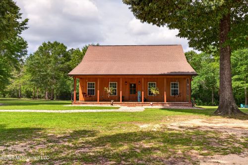 9900 Little Buck Rd, Vancleave, MS, 39565-6688 | Card Image