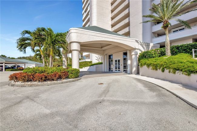 APT-2-3 - 5051 N Highway A1a, House attached with 4 bedrooms, 4 bathrooms and null parking in Hutchinson Island FL | Image 30