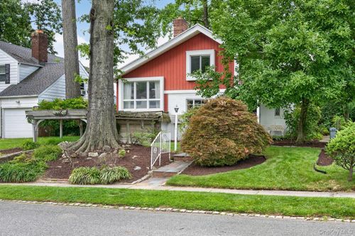 85-22 213th Street, New York, NY, 11427 | Card Image