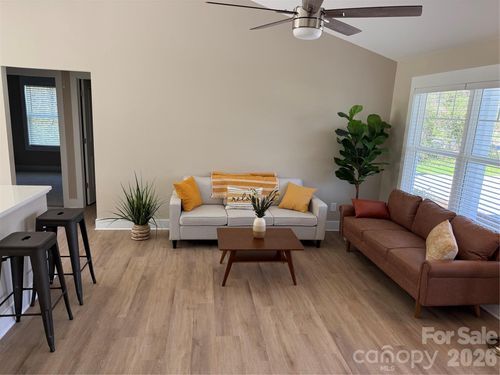 222 Center St, chester, SC, 29706-1308 | Card Image