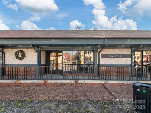 200-1 All Souls Cres, Asheville, NC, 28803-2671 | Card Image