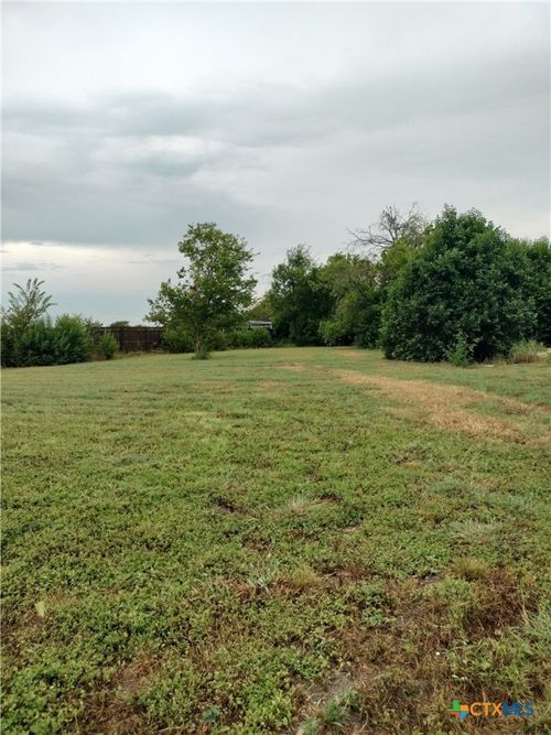 1012 N 42nd St, Temple, TX, 76501-4835 | Card Image