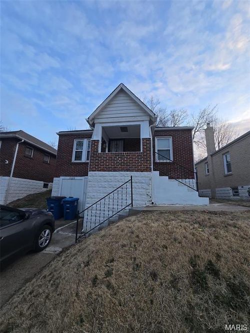 4608 June Ave, Saint Louis, MO, 63121-3216 | Card Image