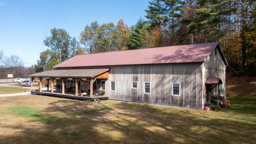 3950 Vt Route 100 N, South Londonderry, VT, 05155-9615 | Card Image