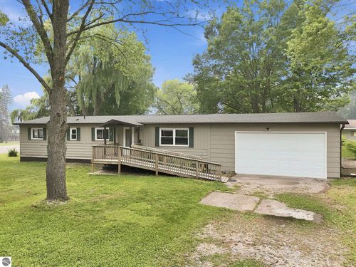 1250 Laurel St, Cadillac, MI, 49601-2602 | Card Image
