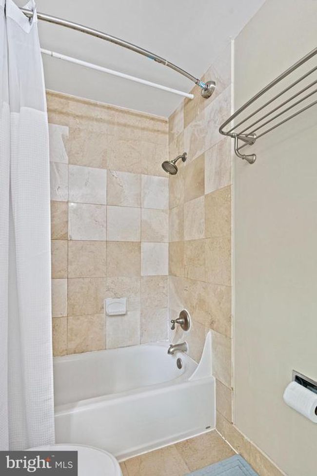 9220 Burnetta Dr, House other with 4 bedrooms, 4 bathrooms and null parking in ANNANDALE VA | Image 43