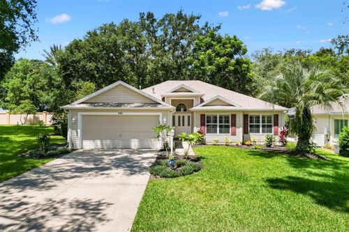 102 Costa Mesa Dr, LADY LAKE, FL, 32159-0076 | Card Image