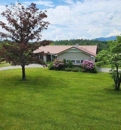 86 Hewitt Rd, Claremont, NH, 03743-4144 | Card Image