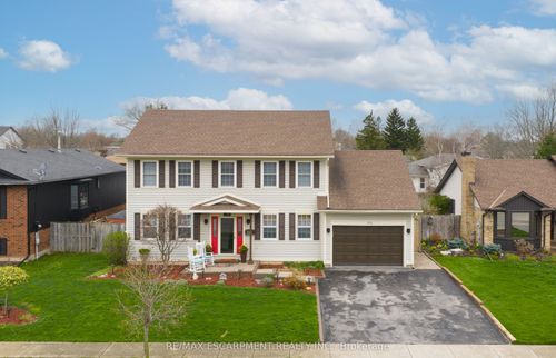 173 Green Pointe Dr, Welland, ON, L3C6Y8 | Card Image