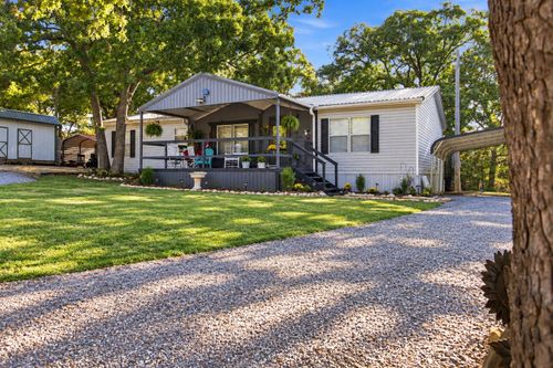 9718 Texoma Park Rd, Kingston, OK, 73439-8647 | Card Image