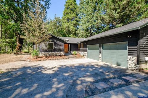 45849 River Loop Rd, Lyons, OR, 97358-9561 | Card Image