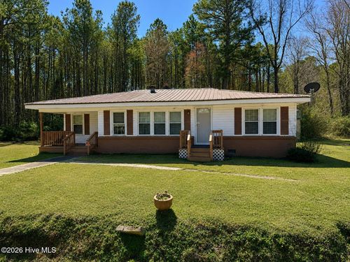 8061 Piney Woods Rd, Willard, NC, 28478-8825 | Card Image