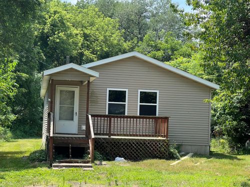 2117 E Jackson Dr, Tekonsha, MI, 49092-9430 | Card Image