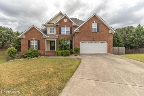 1100 Winterberry Ln, Knoxville, TN, 37932-1559 | Card Image