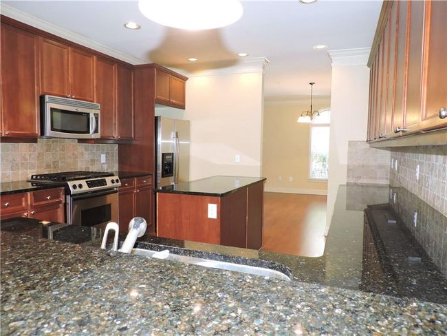 322 Perimeter Walk, Townhouse with 3 bedrooms, 3 bathrooms and null parking in Dunwoody GA | Image 14
