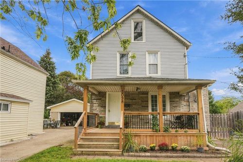 5098 St Lawrence Ave, Niagara Falls, ON, L2E3Y8 | Card Image