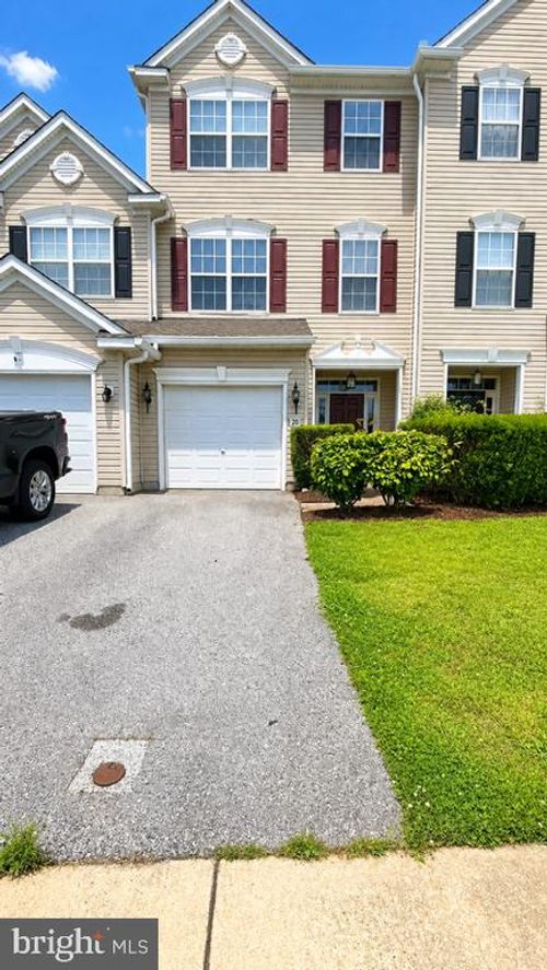 20 Harrowgate Dr, SMYRNA, DE, 19977-4541 | Card Image