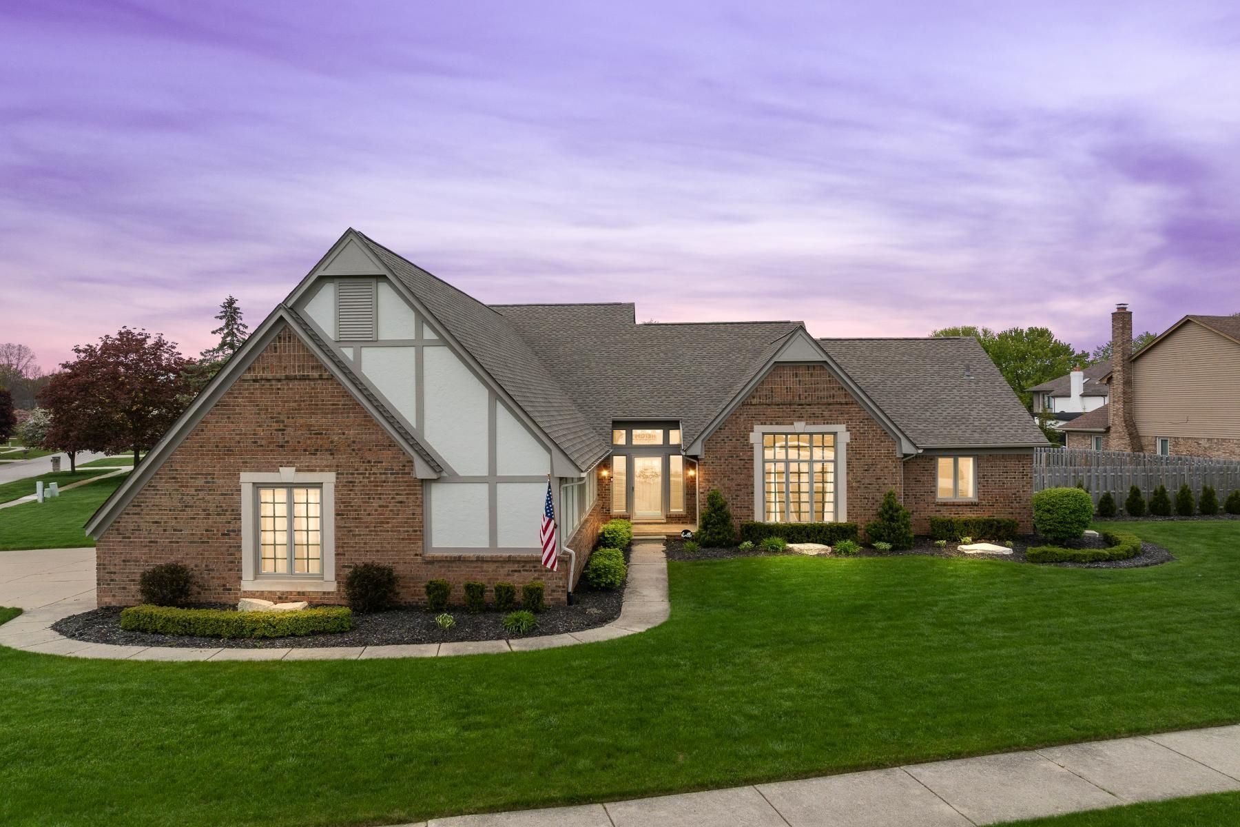Sherwood Ln, Shelby Township, MI 48315