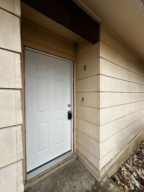 b-5802 Emerald Forest Dr, Austin, TX, 78745-2920 | Card Image