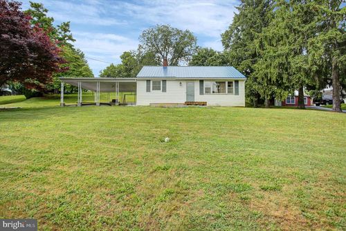 7046 Mentzer Gap Rd, WAYNESBORO, PA, 17268-8964 | Card Image
