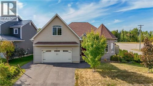 82 Morning Gate Dr, Fredericton, NB, E3B0G6 | Card Image