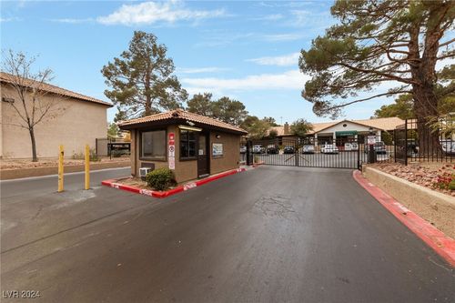 1086-2451 N Rainbow Boulevard, Las Vegas, NV, 89108 | Card Image