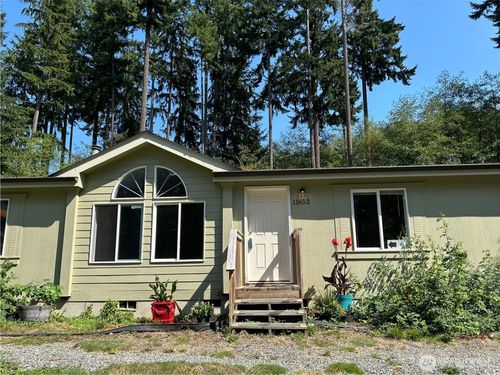 11652 State Route 525, Clinton, WA, 98236-8624 | Card Image