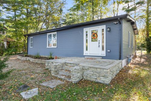 275 Indian Trl, Lake In The Hills, IL, 60156-1259 | Card Image