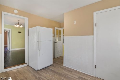 2-106 W Cherry St, Rahway, NJ, 07065-3240 | Card Image