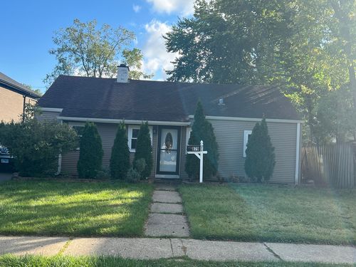 879 North Ave, Des Plaines, IL, 60016-3217 | Card Image