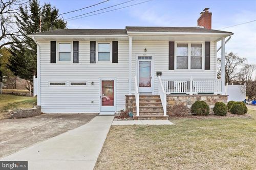 601 Hollingsworth Dr, WINCHESTER, VA, 22601-5112 | Card Image