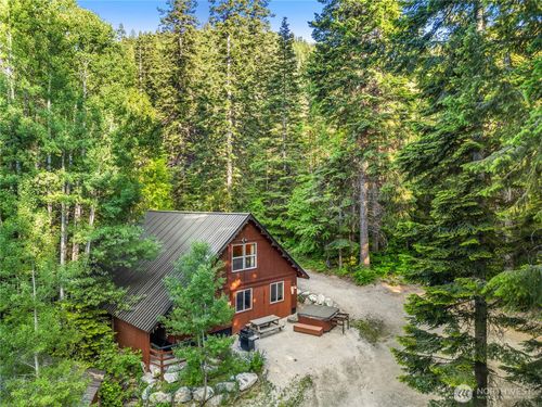 18769 Pine Cone Dr, Leavenworth, WA, 98826-9224 | Card Image