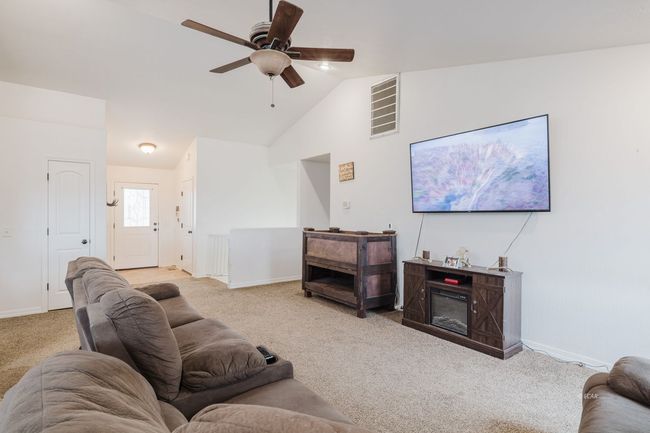 123 Agate Dr, House other with 3 bedrooms, 2 bathrooms and null parking in Spring Creek NV | Image 11