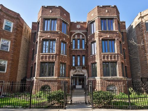 3e-822 W Agatite Ave, Chicago, IL, 60640-8002 | Card Image